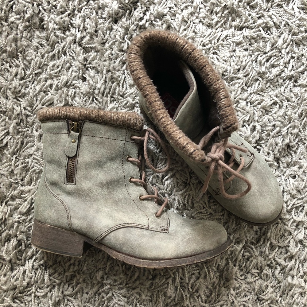 Pop | Gray Booties